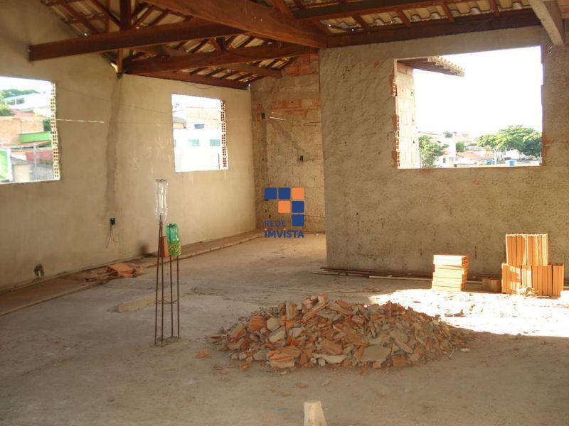 Casa à venda com 3 quartos, 100m² - Foto 14