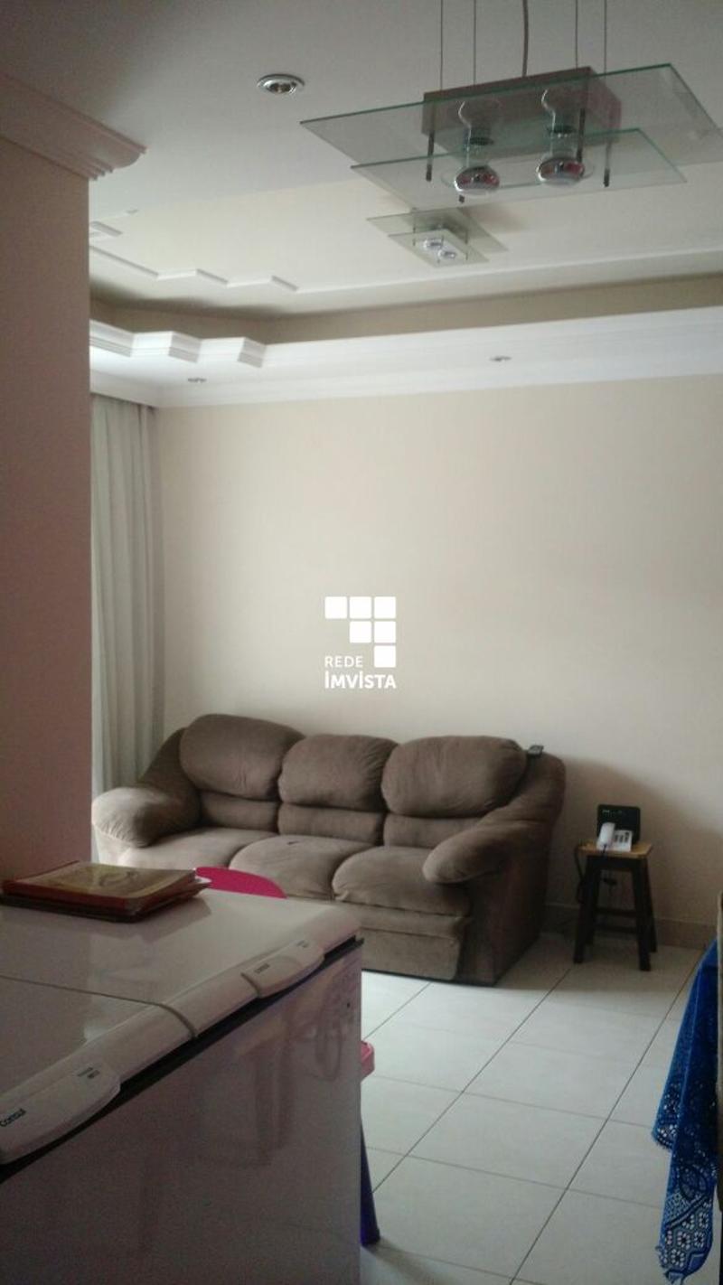 Apartamento à venda com 3 quartos, 80m² - Foto 1