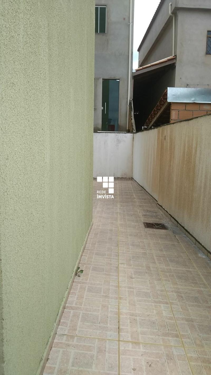 Apartamento à venda com 2 quartos, 108m² - Foto 2