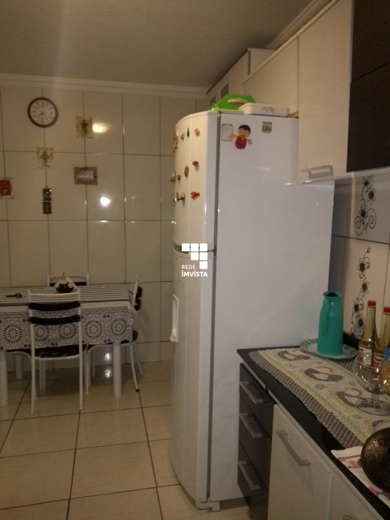 Casa à venda com 5 quartos, 200m² - Foto 6