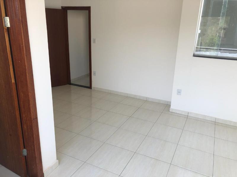 Casa à venda com 2 quartos, 90m² - Foto 13