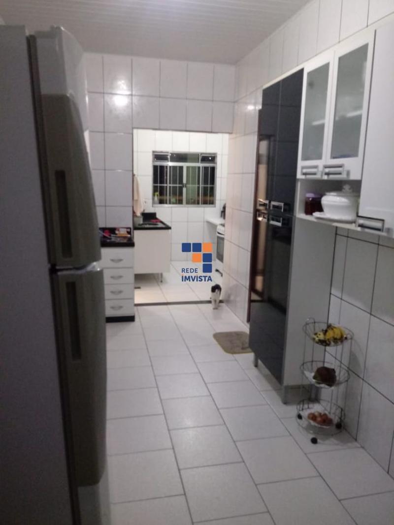 Casa à venda com 3 quartos, 360m² - Foto 14