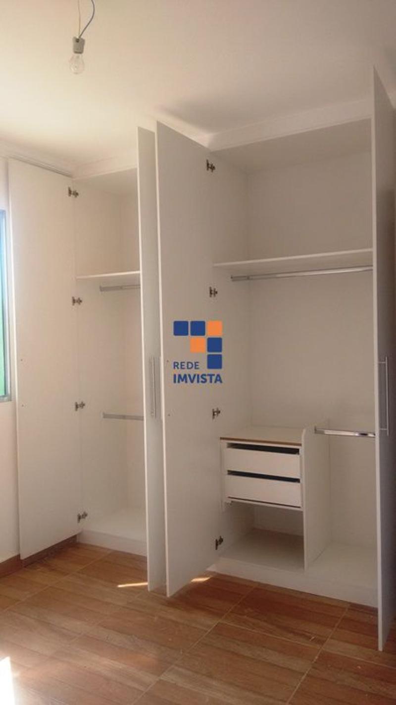 Casa à venda com 2 quartos, 65m² - Foto 5