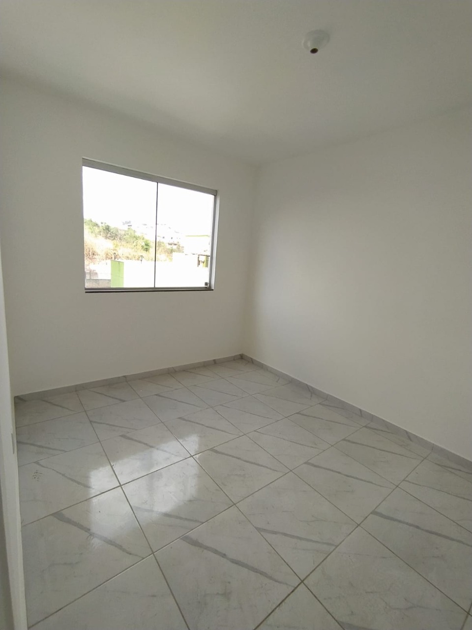 Apartamento à venda com 2 quartos, 69m² - Foto 3