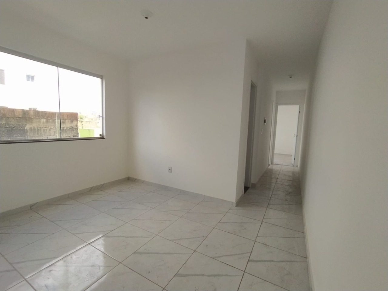 Apartamento à venda com 2 quartos, 69m² - Foto 2