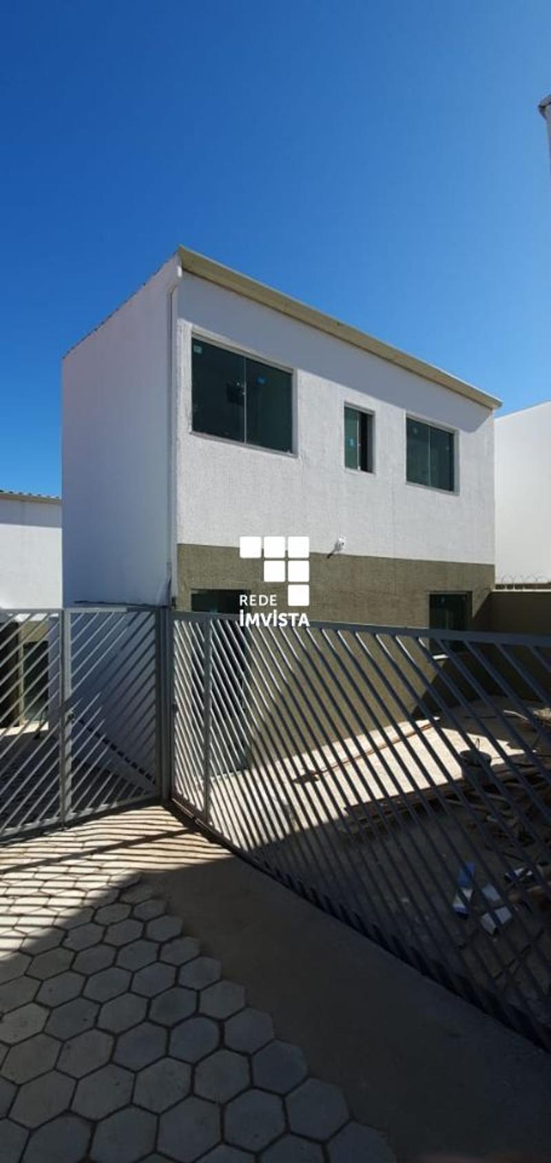 Casa à venda com 3 quartos, 100m² - Foto 3