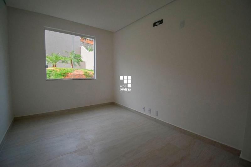 Casa à venda com 5 quartos, 360m² - Foto 19