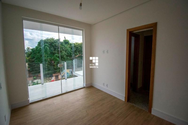 Casa à venda com 5 quartos, 360m² - Foto 8