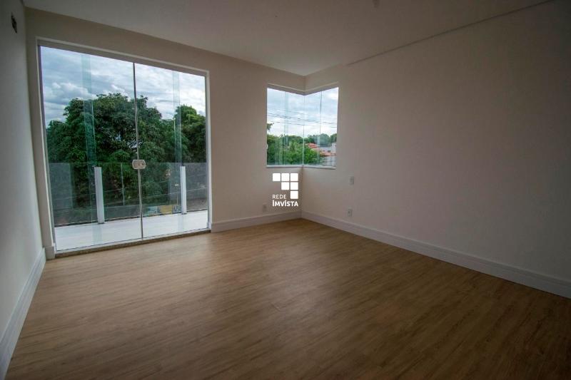 Casa à venda com 5 quartos, 360m² - Foto 14