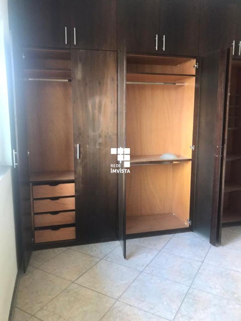 Casa à venda com 4 quartos, 130m² - Foto 14