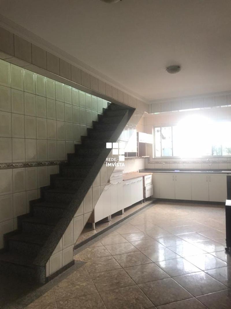 Casa à venda com 4 quartos, 130m² - Foto 21