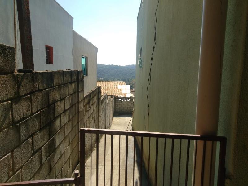 Casa à venda com 2 quartos, 200m² - Foto 21