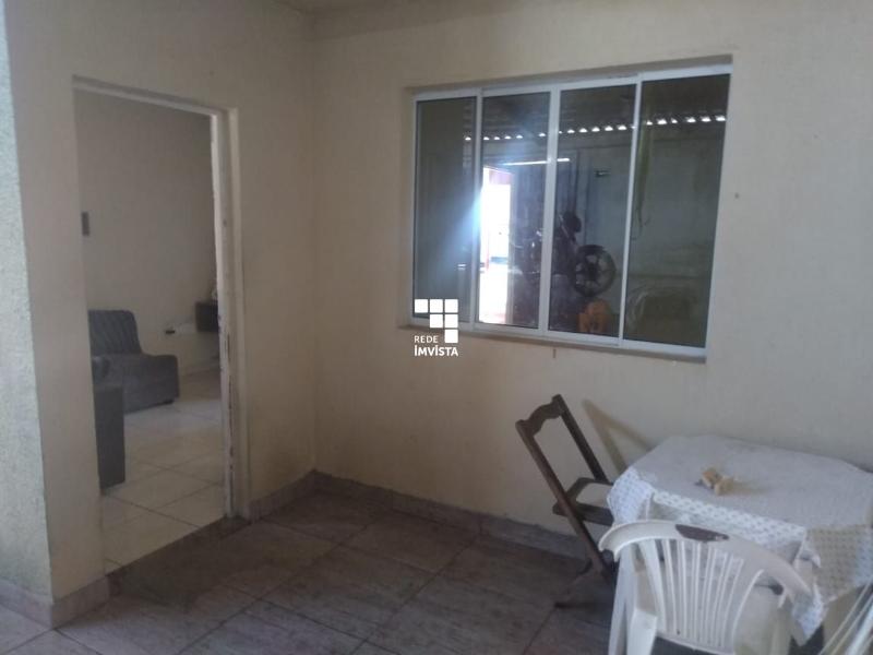 Casa à venda com 2 quartos, 200m² - Foto 10