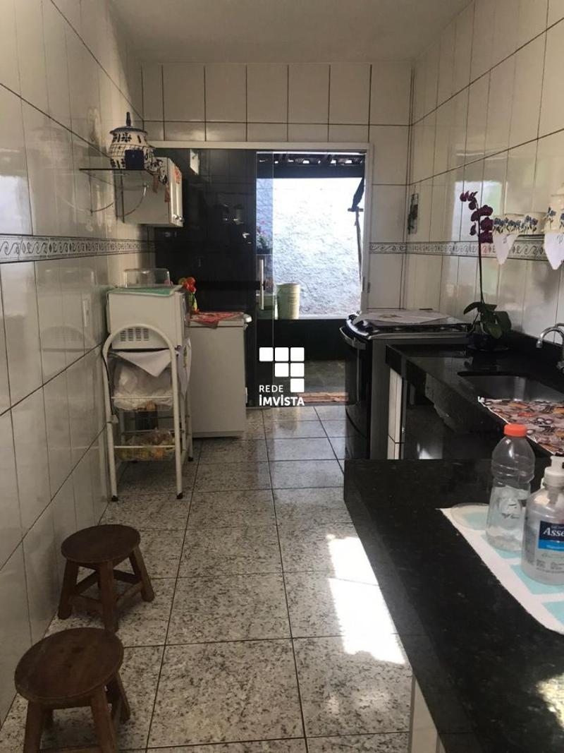 Casa à venda com 3 quartos, 195m² - Foto 17