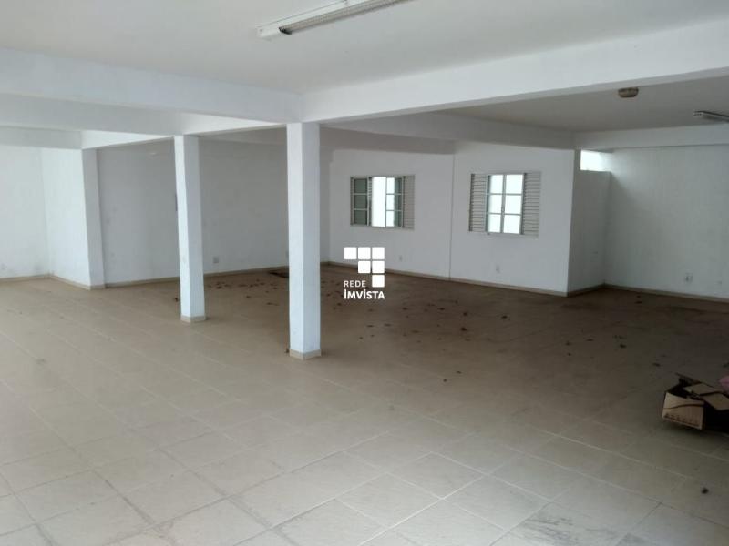 Casa à venda com 4 quartos, 460m² - Foto 22