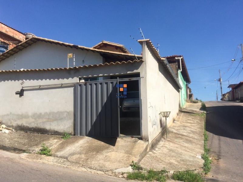 Casa à venda com 3 quartos, 200m² - Foto 2