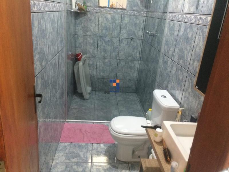 Casa à venda com 3 quartos, 200m² - Foto 10