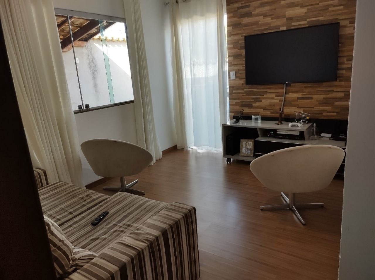 Casa à venda com 3 quartos, 200m² - Foto 3