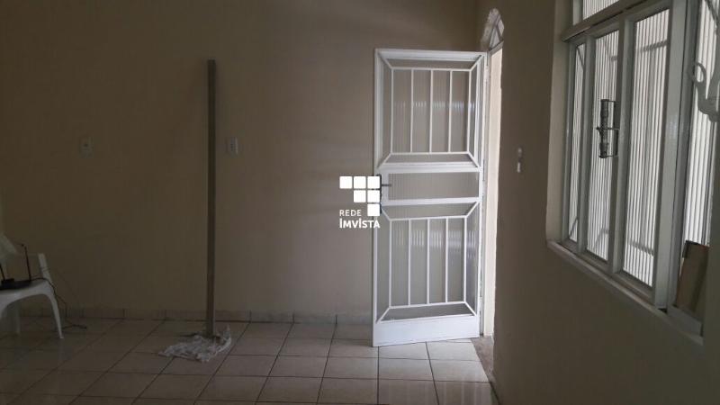 Casa à venda com 2 quartos, 197m² - Foto 6