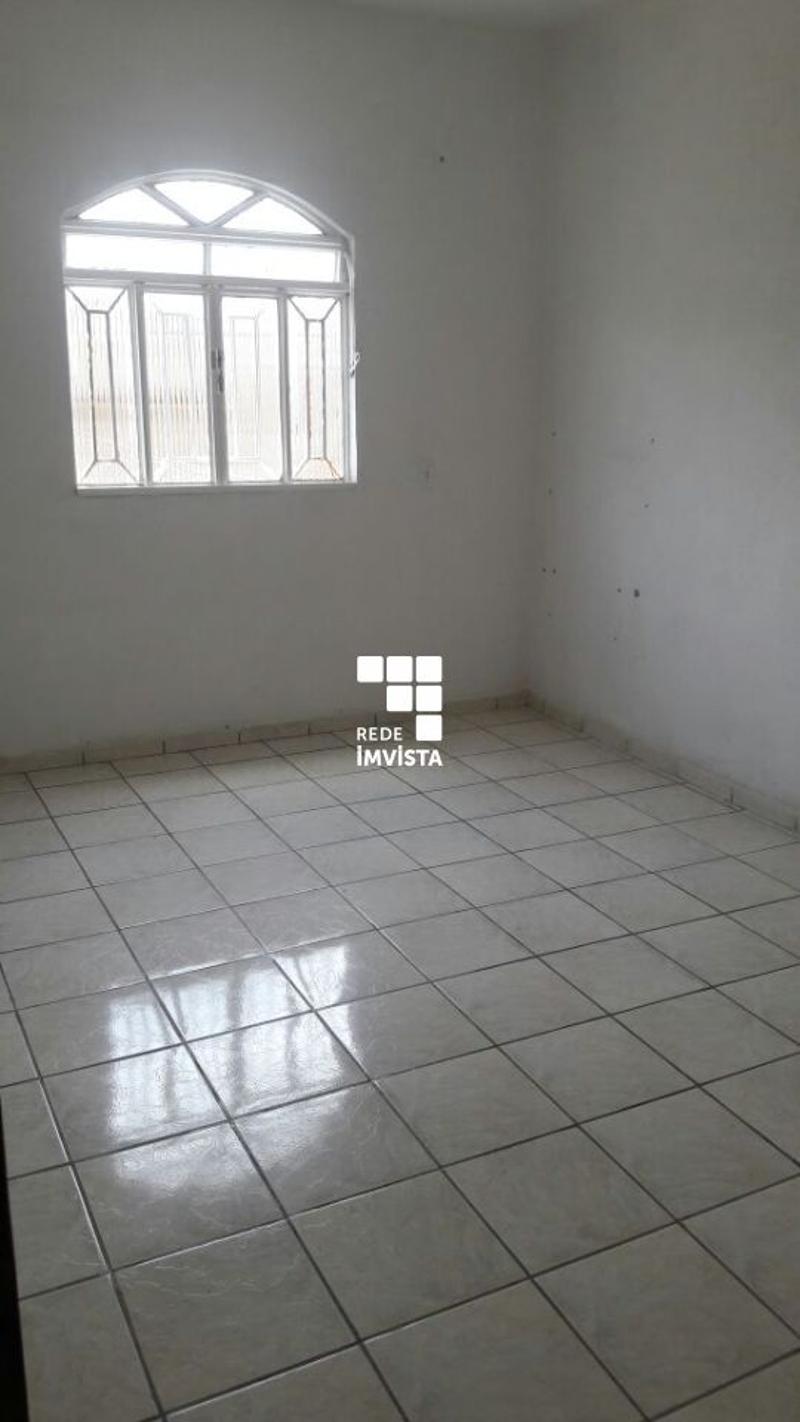 Casa à venda com 2 quartos, 197m² - Foto 3