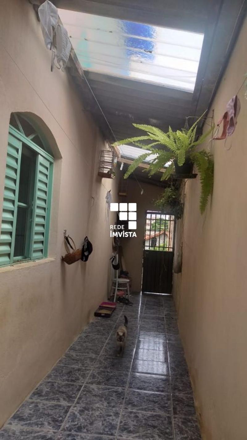 Casa à venda com 3 quartos, 200m² - Foto 4