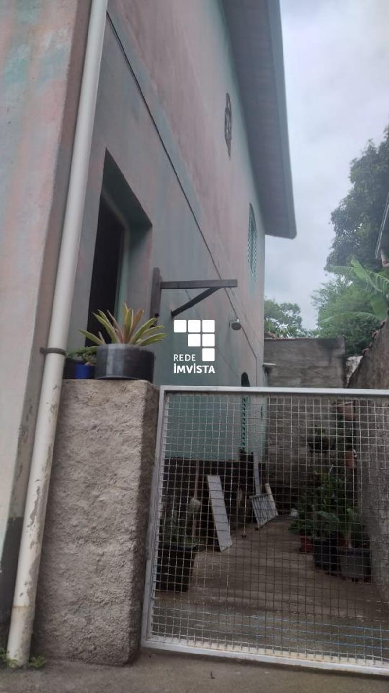 Casa à venda com 3 quartos, 200m² - Foto 10