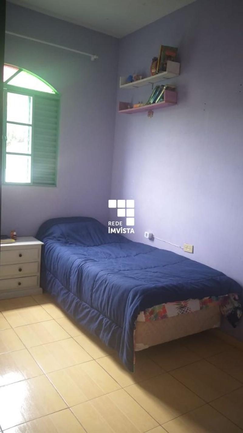 Casa à venda com 3 quartos, 200m² - Foto 18