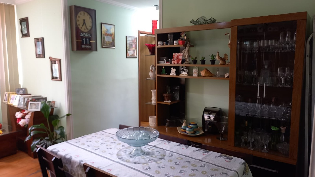 Apartamento à venda com 3 quartos, 70m² - Foto 2