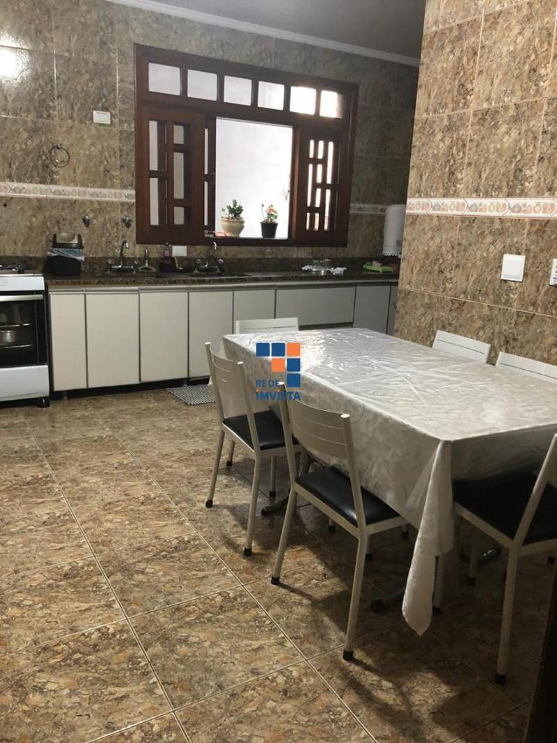 Casa à venda com 3 quartos, 400m² - Foto 21