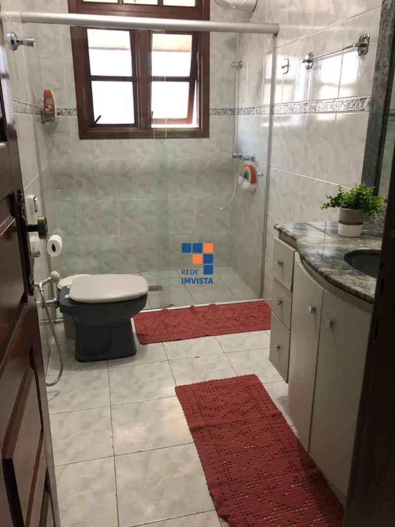 Casa à venda com 3 quartos, 400m² - Foto 2