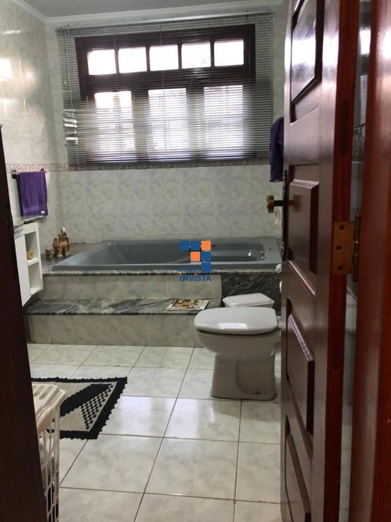 Casa à venda com 3 quartos, 400m² - Foto 10