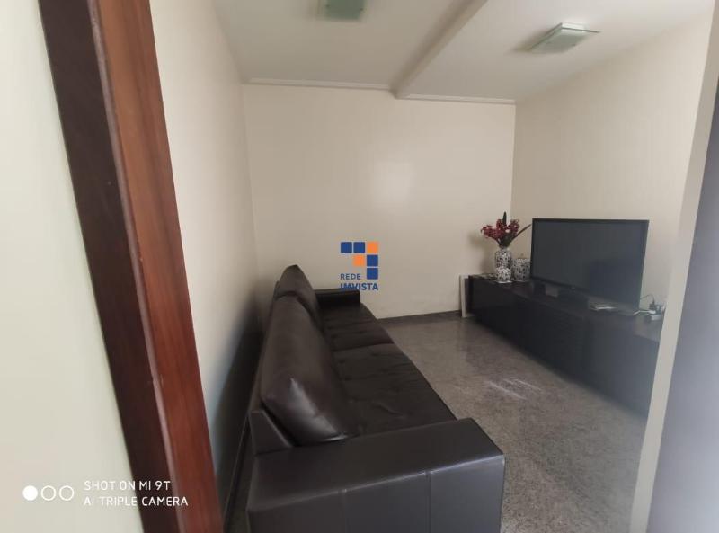 Casa à venda com 4 quartos, 360m² - Foto 7