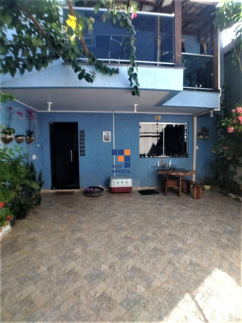 Casa à venda com 3 quartos, 140m² - Foto 1