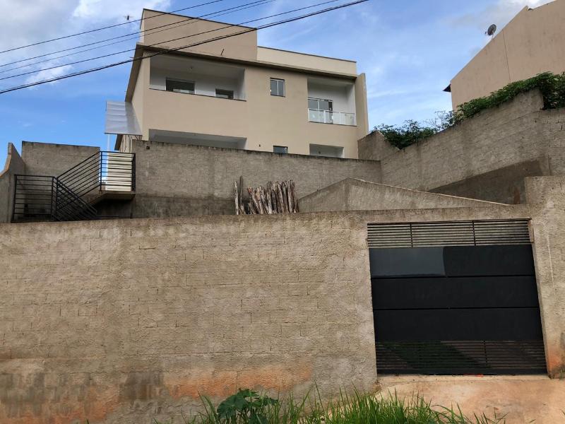 Casa à venda com 2 quartos, 115m² - Foto 11