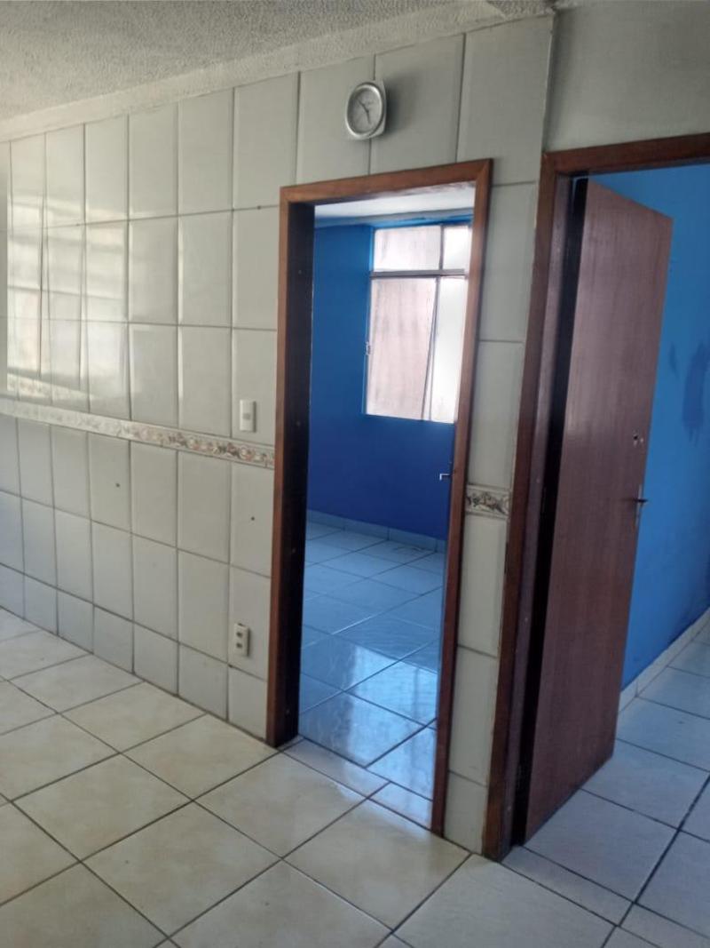 Apartamento à venda com 2 quartos, 56m² - Foto 3