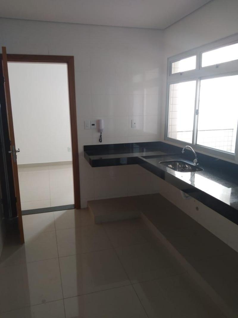 Apartamento à venda com 3 quartos, 96m² - Foto 12