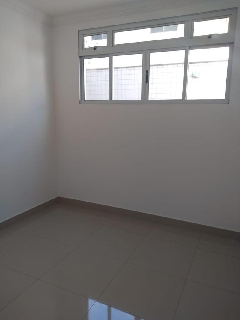 Apartamento à venda com 3 quartos, 96m² - Foto 14