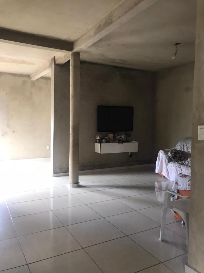 Casa à venda com 2 quartos, 640m² - Foto 3