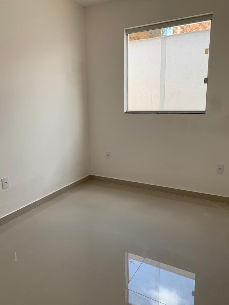 Apartamento à venda com 3 quartos, 15m² - Foto 2