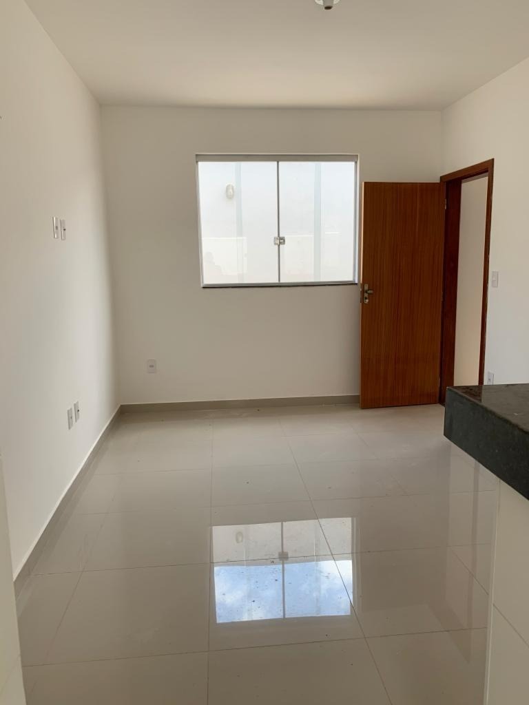 Apartamento à venda com 3 quartos, 15m² - Foto 4