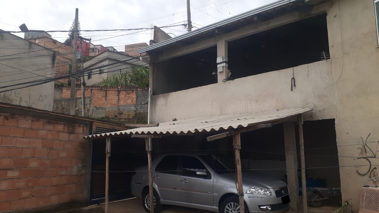 Casa à venda com 2 quartos, 200m² - Foto 6