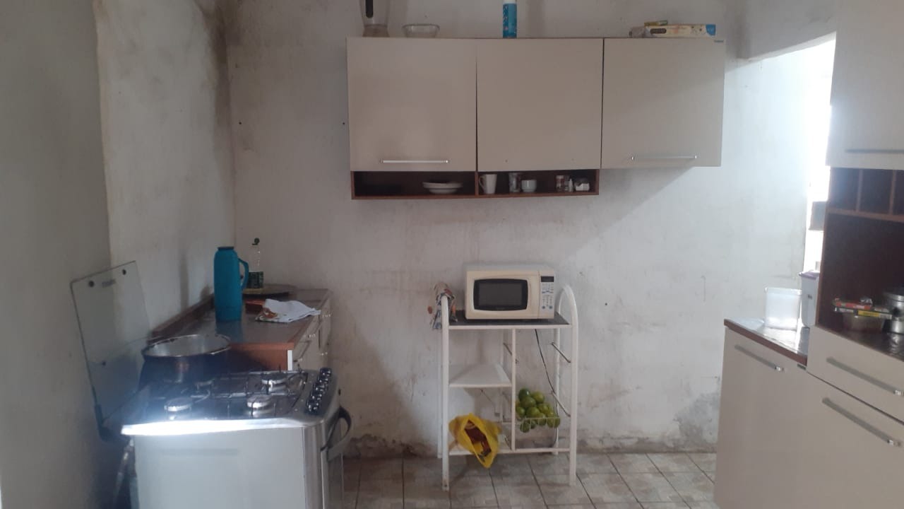 Casa à venda com 2 quartos, 200m² - Foto 14