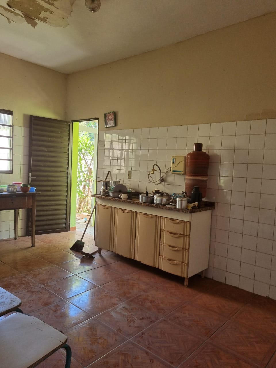 Casa à venda com 3 quartos, 360m² - Foto 4