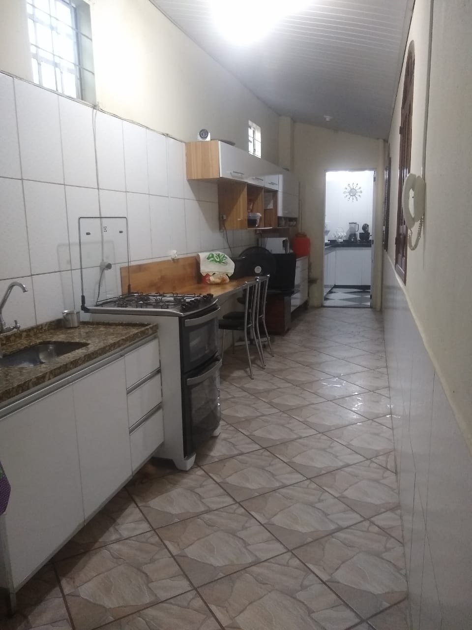 Casa à venda com 3 quartos, 200m² - Foto 11