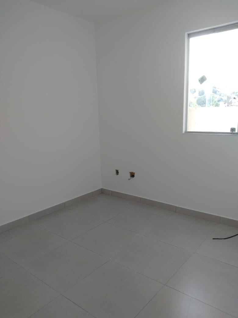 Casa à venda com 3 quartos, 70m² - Foto 10