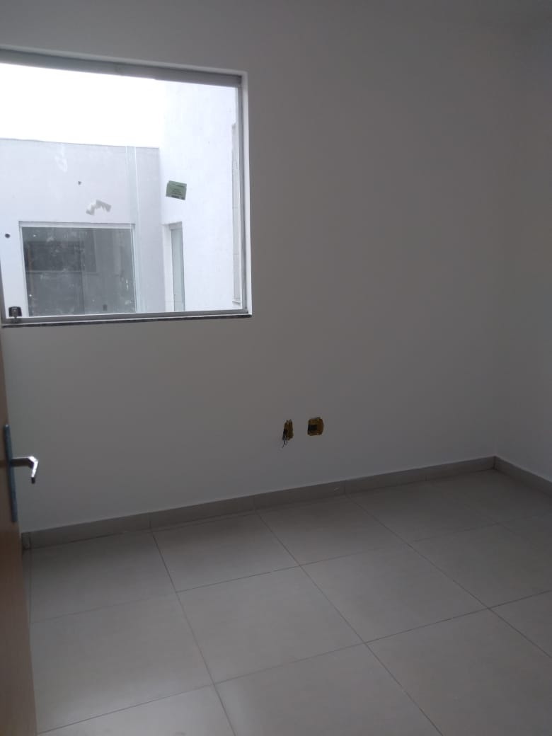 Casa à venda com 3 quartos, 70m² - Foto 15