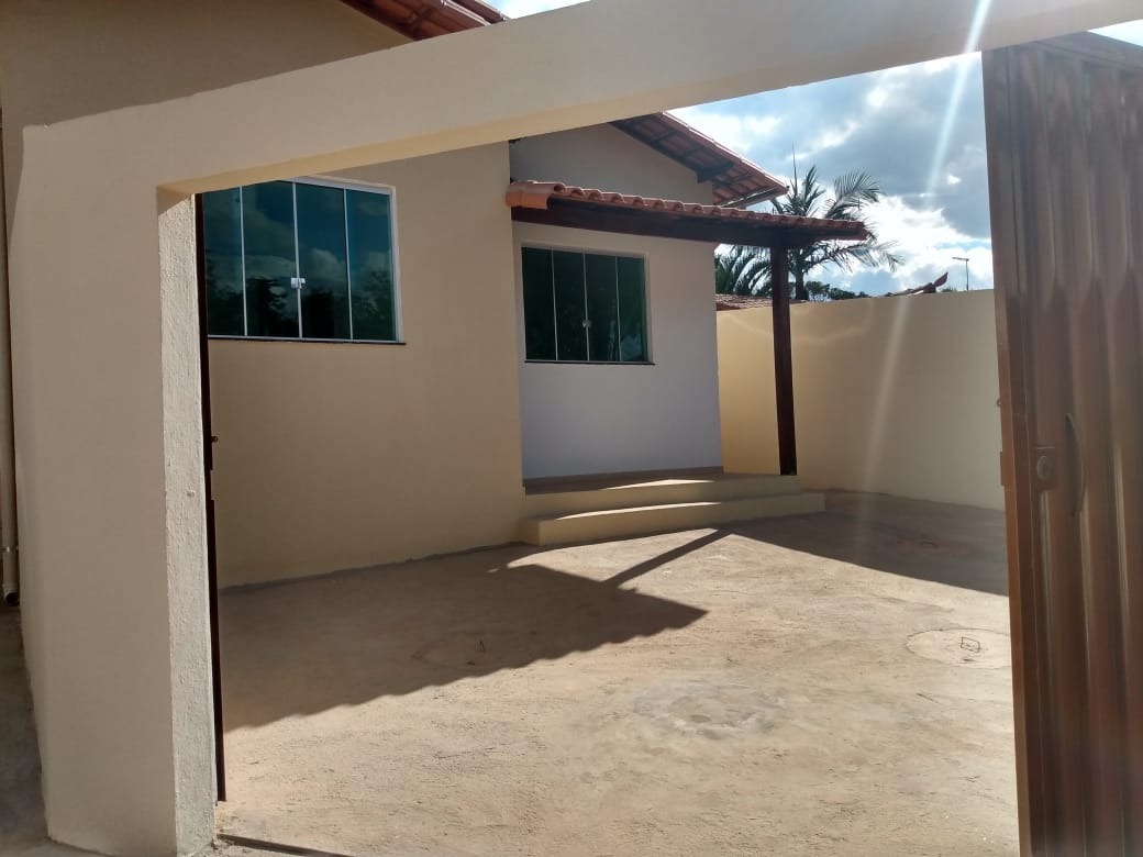 Casa à venda com 2 quartos, 55m² - Foto 2