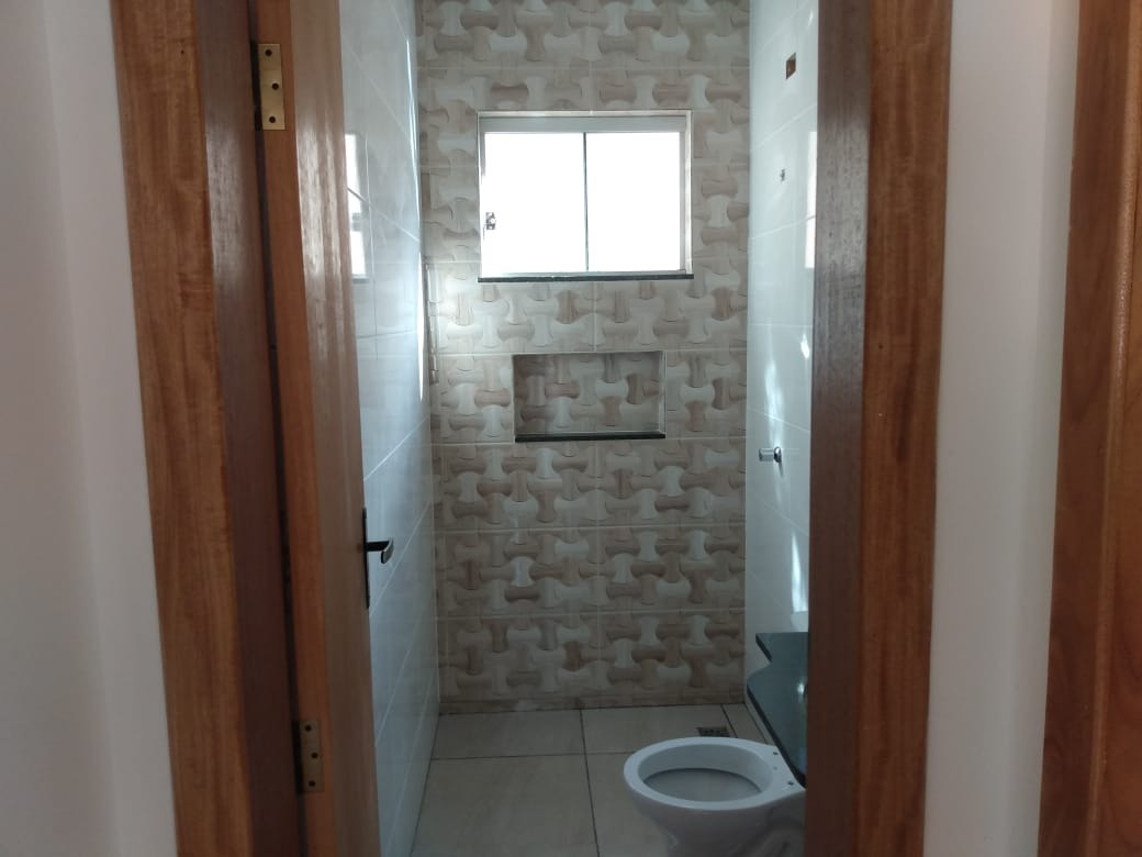 Casa à venda com 2 quartos, 55m² - Foto 8