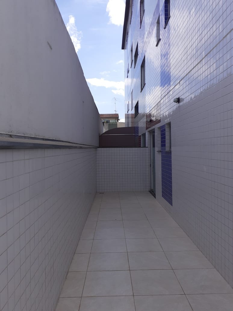 Apartamento à venda com 3 quartos, 136m² - Foto 7