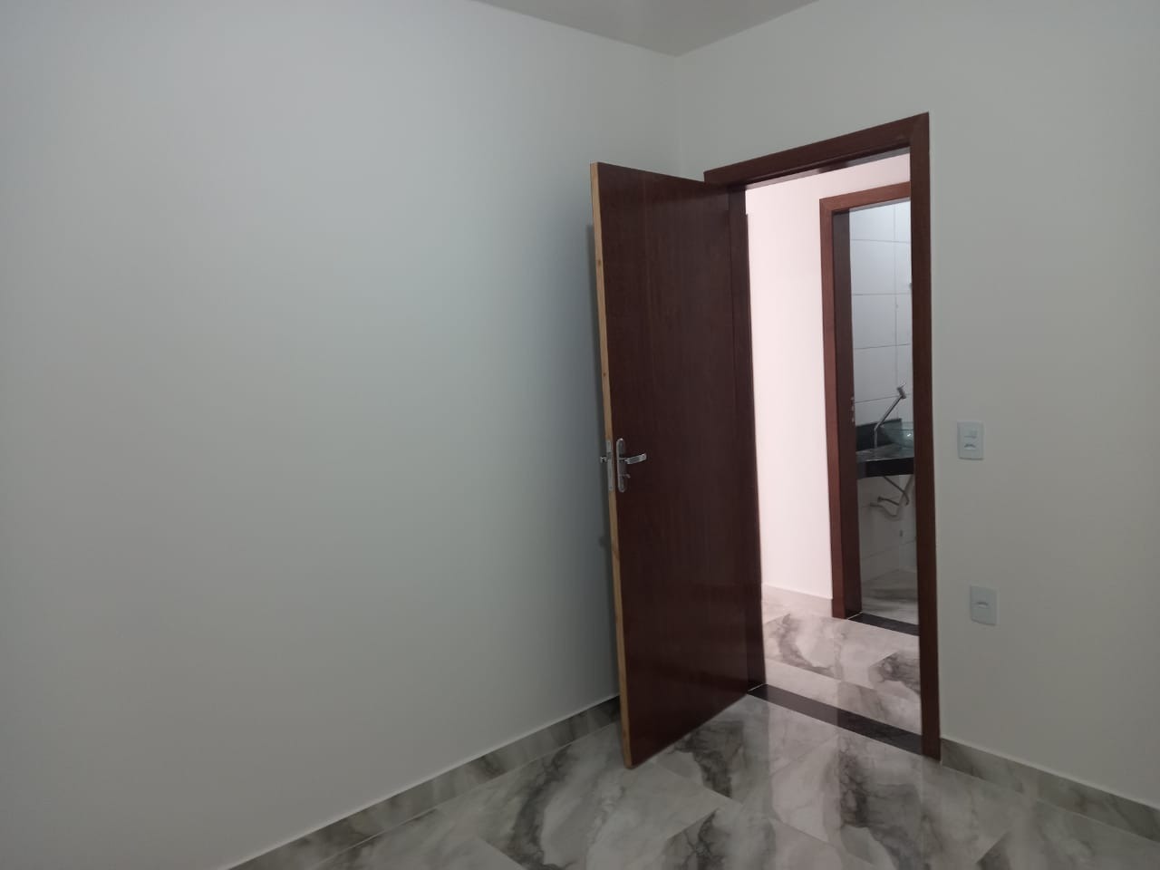 Casa à venda com 3 quartos, 200m² - Foto 9